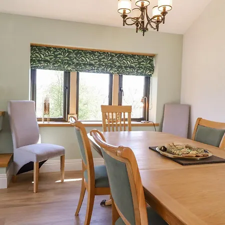 Castleys Holiday home *