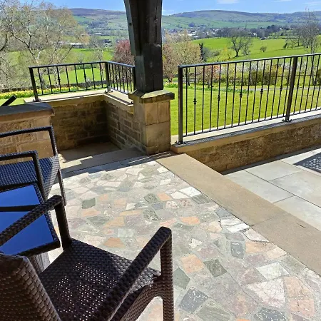 Holiday home Castleys *